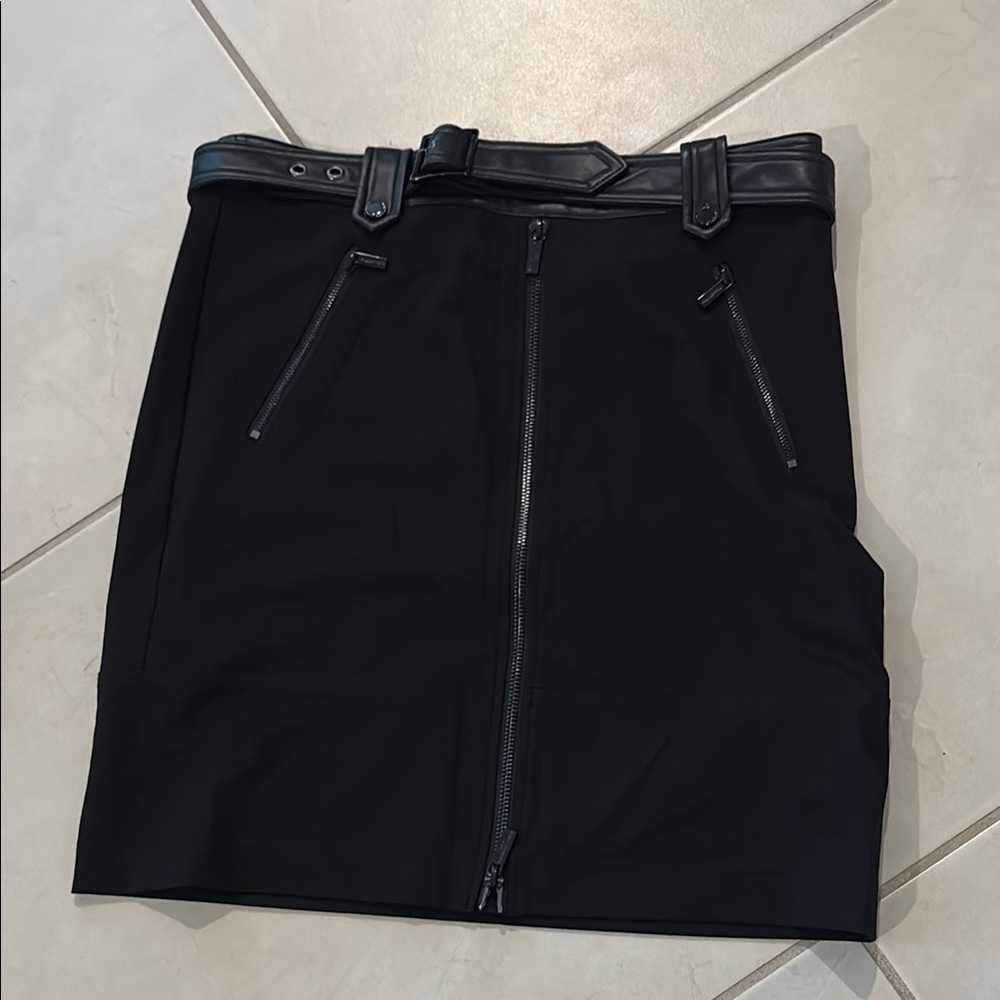 Worn once Karl lagerfeld sz 8 black zipper skirt 1041